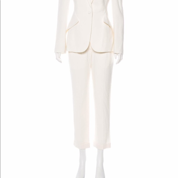 Alexander McQueen Ivory Pant Suit - Picture 2 of 8